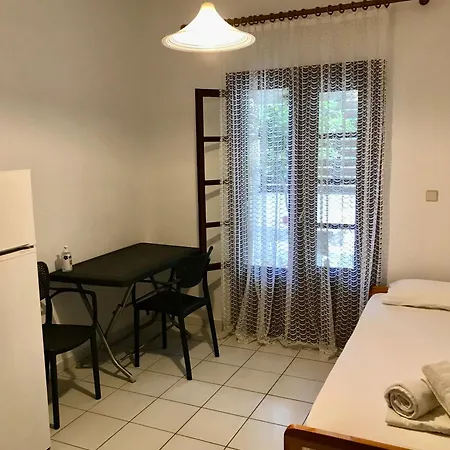 Nikos & Panagiota Vourvourou