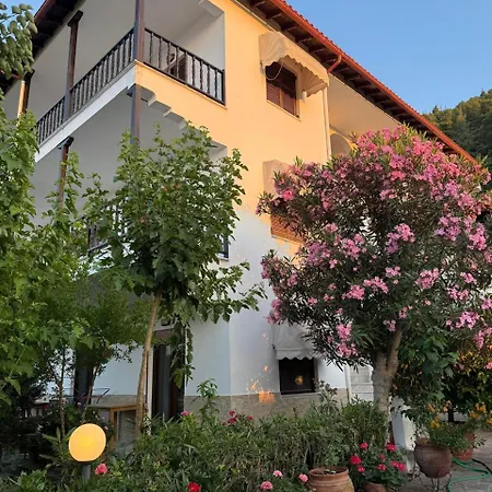 Nikos & Panagiota
