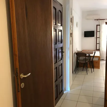 Nikos & Panagiota Apartament